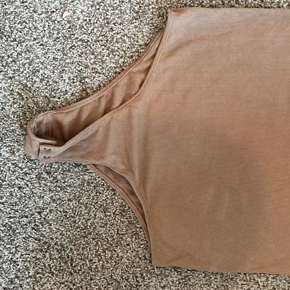 Womens bodysuit. Size medium - Picture 3 of 3